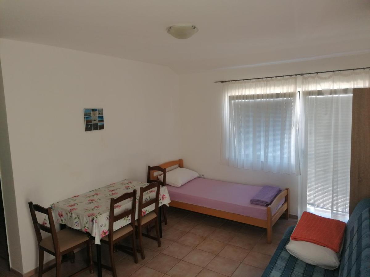 Apartments Mali Mate Tribunj (Sibenik-Knin) Exterior foto