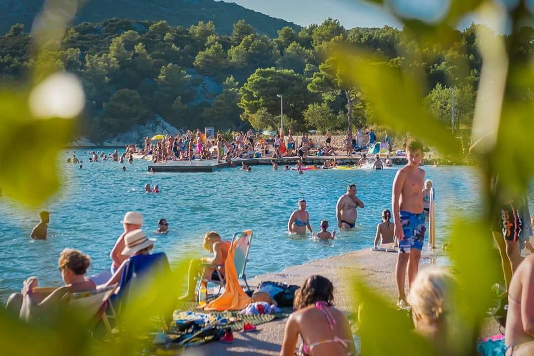 Apartments Mali Mate Tribunj (Sibenik-Knin) Exterior foto